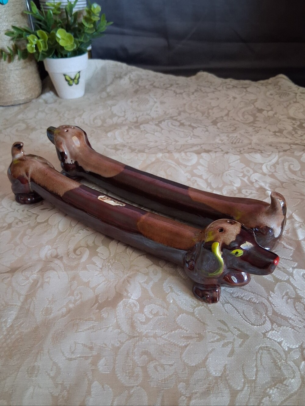 Vintage Mid-Century Artmark Japan Ceramic Dachshund Salt & Pepper Shakers Set